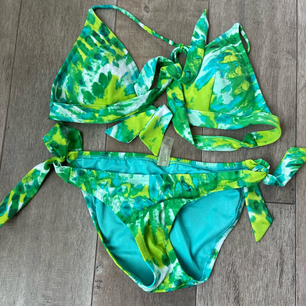 Size small VS bikini